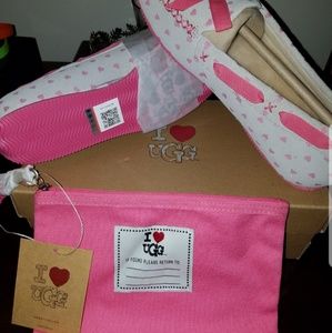UGG  I HEART BELLE MOCASSINS